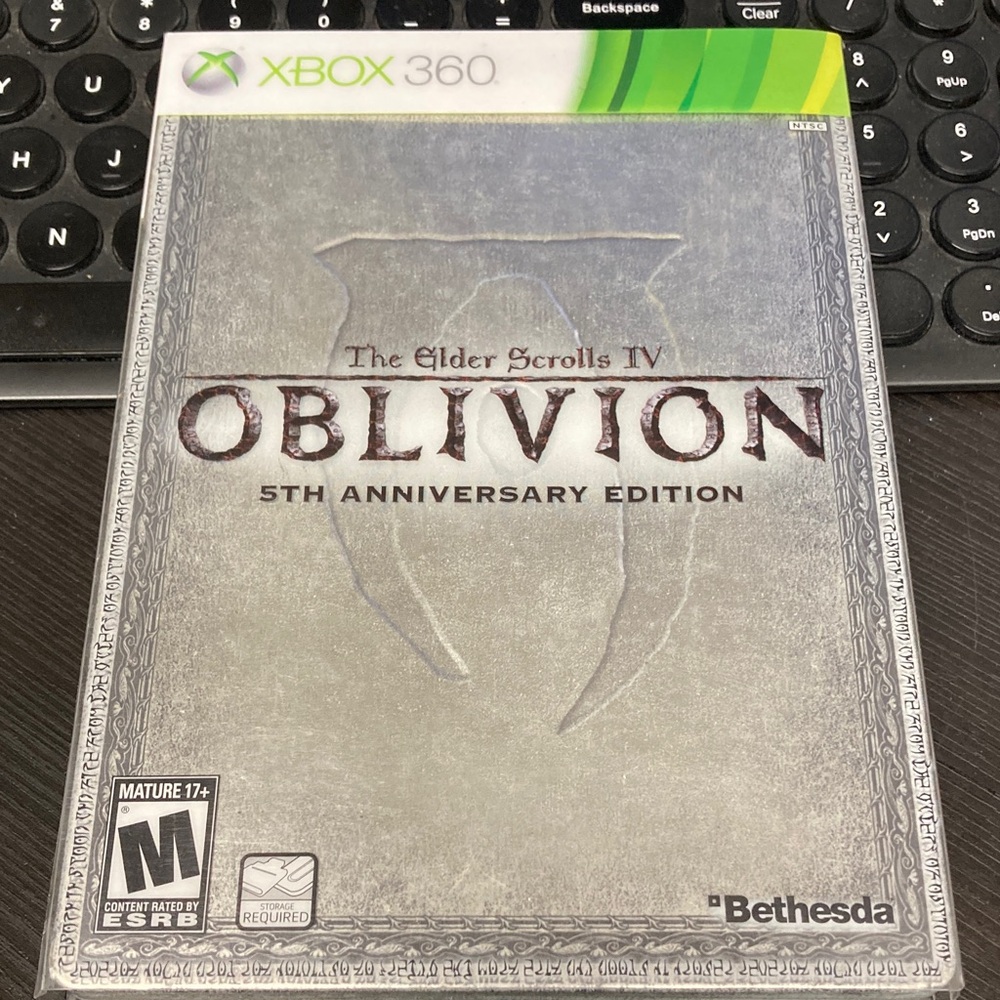 Microsoft Xbox 360 - The Elder Scrolls IV: Oblivion 5th Anniversary Edition